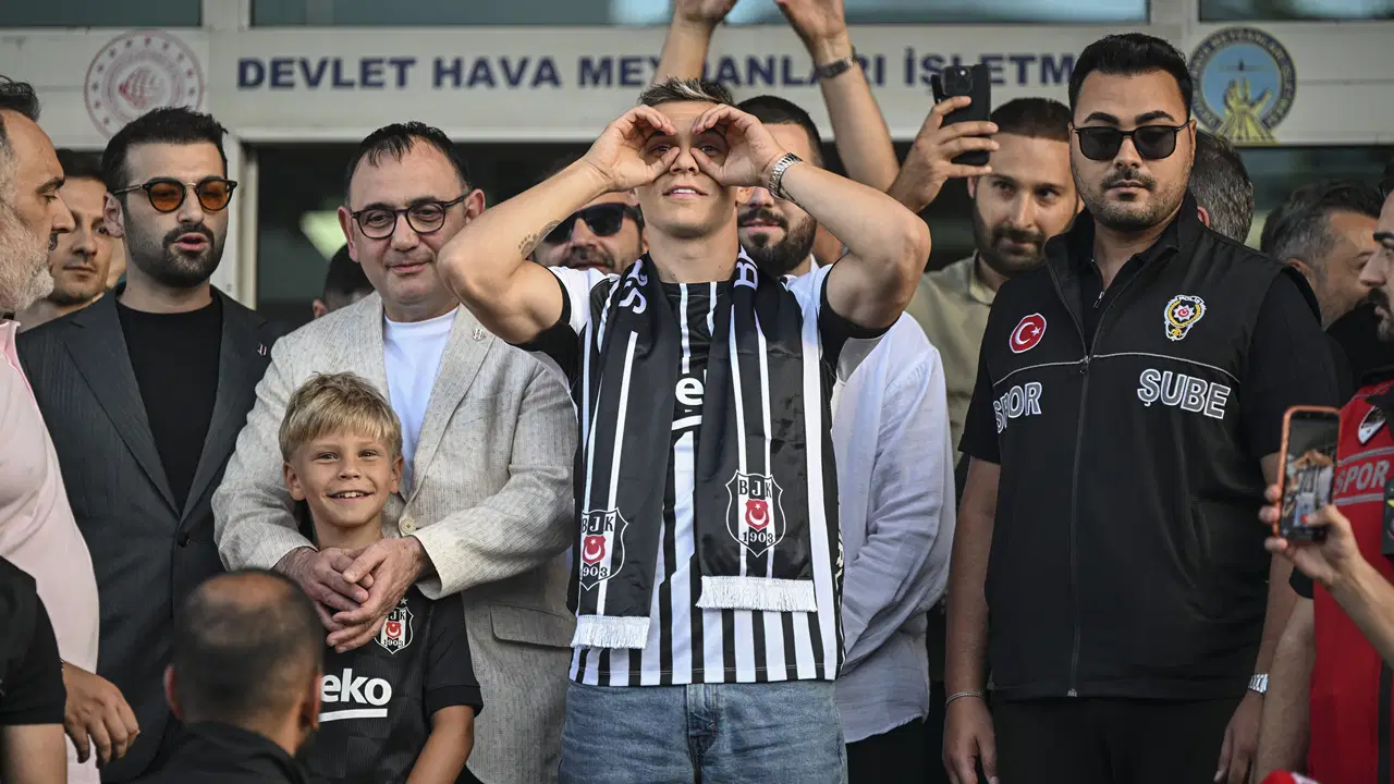 Leandro Trossard, Beşiktaş İçin İstanbul’da