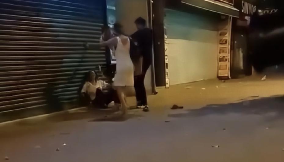 İstanbul'da Sokak Ortasında Kadına Şiddet Olayı Serbest Bıraktırdı
