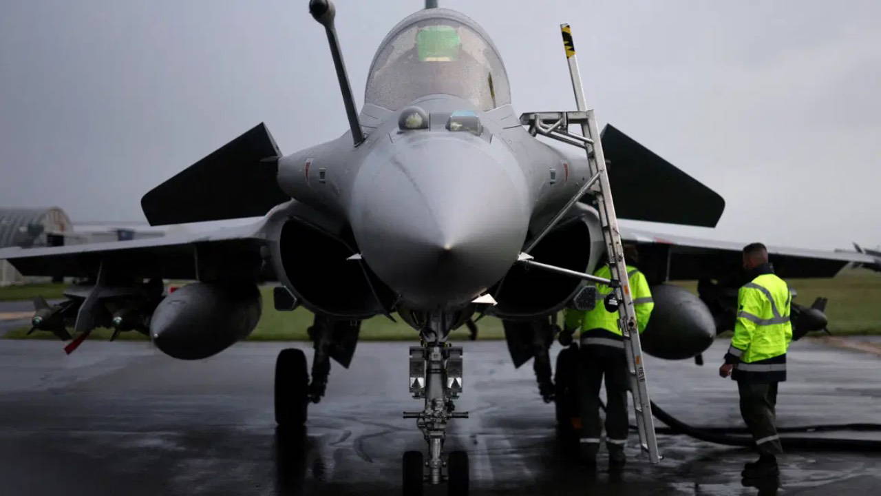 Almanya’da ABD Hava Üssü Yakınında F16 Uçağı Kaza Yaptı: Bir Yaralı Bildirildi