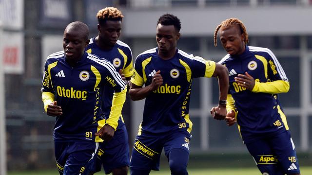 Fenerbahçe'de O İsim Ocak Ayında Süper Lig Takımına Transfer Oluyor