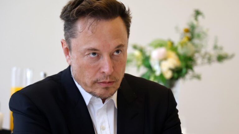 Elon Musk'un İran'ın BM Daimi Temsilcisi İrevani ile görüştüğü iddiası