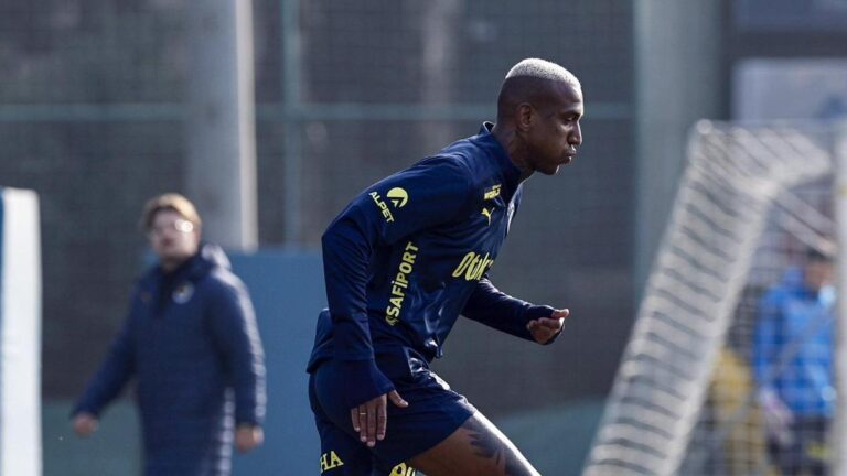 Fenerbahce, Çaykur Rizero maçı hazırlıkları bitirdi!