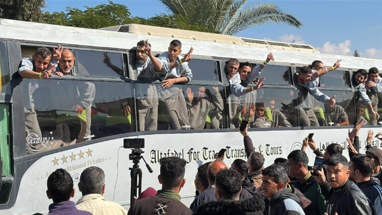 Hamas: İsrail’in Filistinli mahkumları serbest bırakma gecikmesi, ateşkesin açık bir ihlali