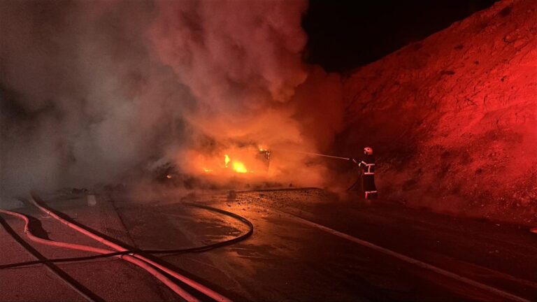 Kütahya bruciato’da patlayan kamyonun fragmanı