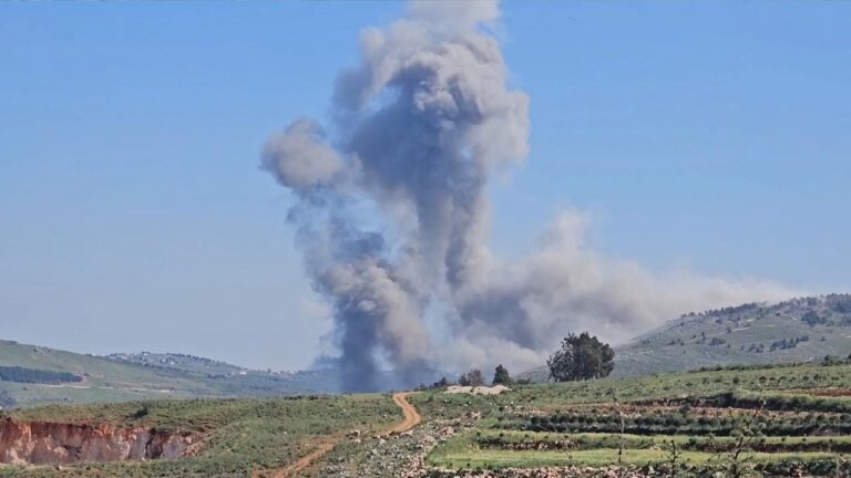 İstilacı İsrail, Lübnan'ın güneyinde bir dizi hava saldırısı düzenledi