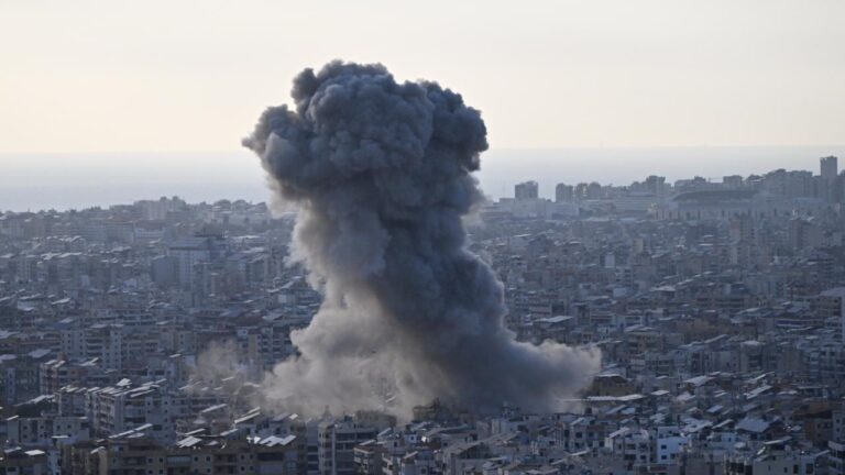 İsrail Lübnan'ın güneyinde yoğun havayı organize etti