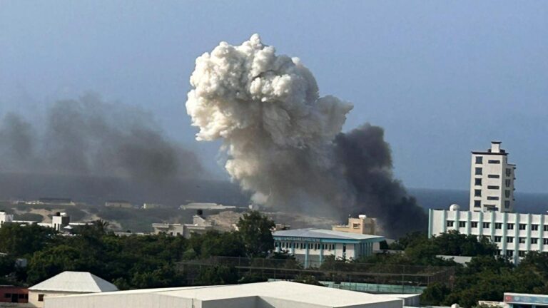 Askeri helikopter Somali'ye düştü – son dakika haberleri