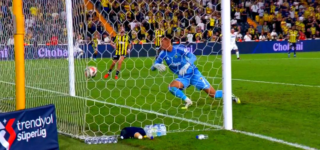 İrfan Can Ekrebayat kariyer hatası yaptı! Fenerbahçe son birkaç dakika içinde yandı ... 4